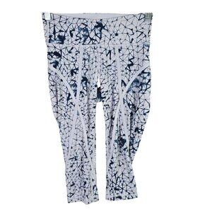 Womens Lululemon Athletica Geo Print Capri Leggings White Navy Tie Dye Size 4